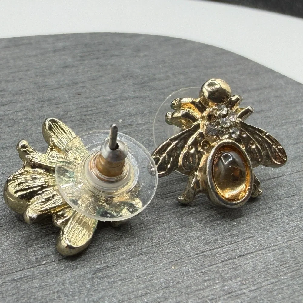 Amber & Gold Tone Bee Stud Earrings Rhinestone Insect Statement Jewelry Pierced